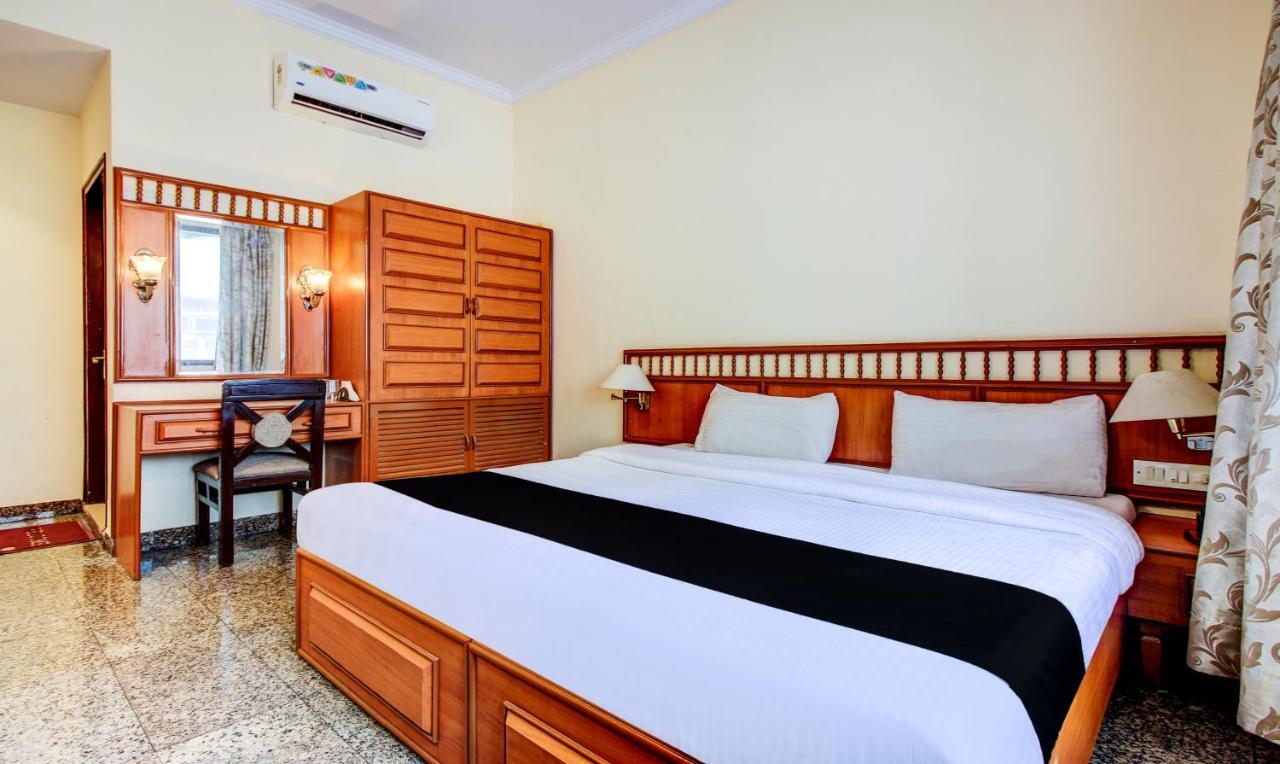 Hotel Kadamb Residency Mumbai Bagian luar foto